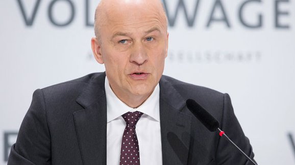 Volkswagen slibuje revizi systému odměňování vedoucích pracovníků