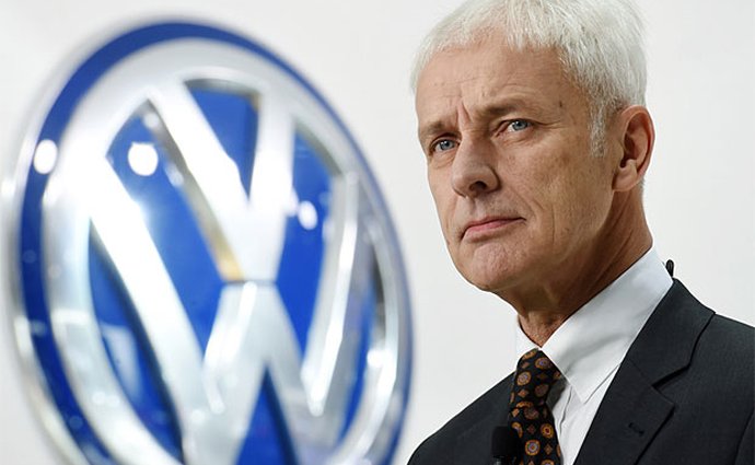 Volkswagen čeká letos navzdory krizi solidní růst, řekl šéf koncernu Müller