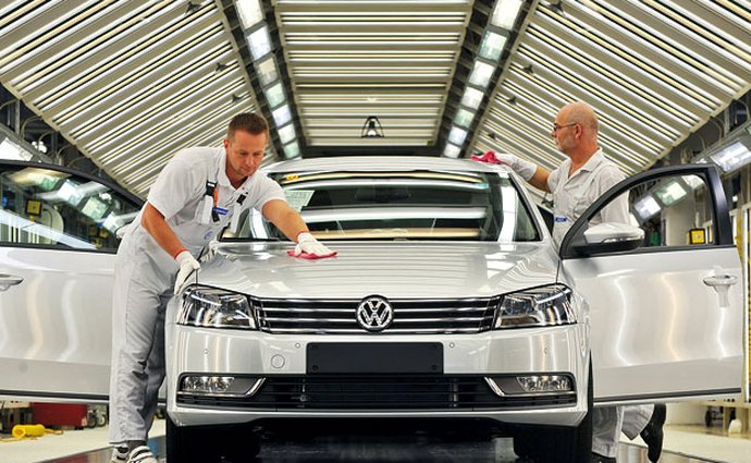 Volkswagen plánuje nabrat 50 tisíc zaměstnanců, většinou v Asii
