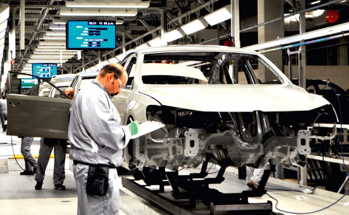 Volkswagen potřebuje ušetřit téměř 140 miliard korun