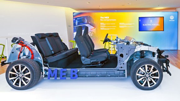 Odborníci varují. Platforma pro elektromobily může Volkswagenu způsobit velké obtíže