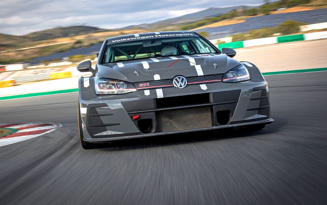 Volkswagen Golf GTI TCR Racecar