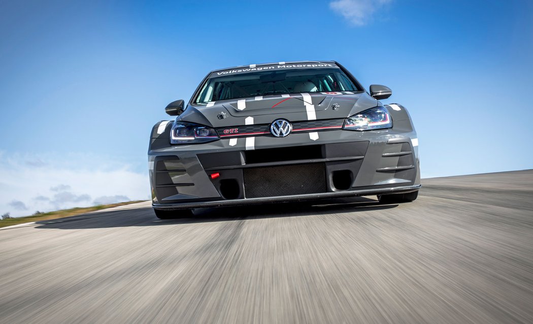 Volkswagen Golf GTI TCR Racecar