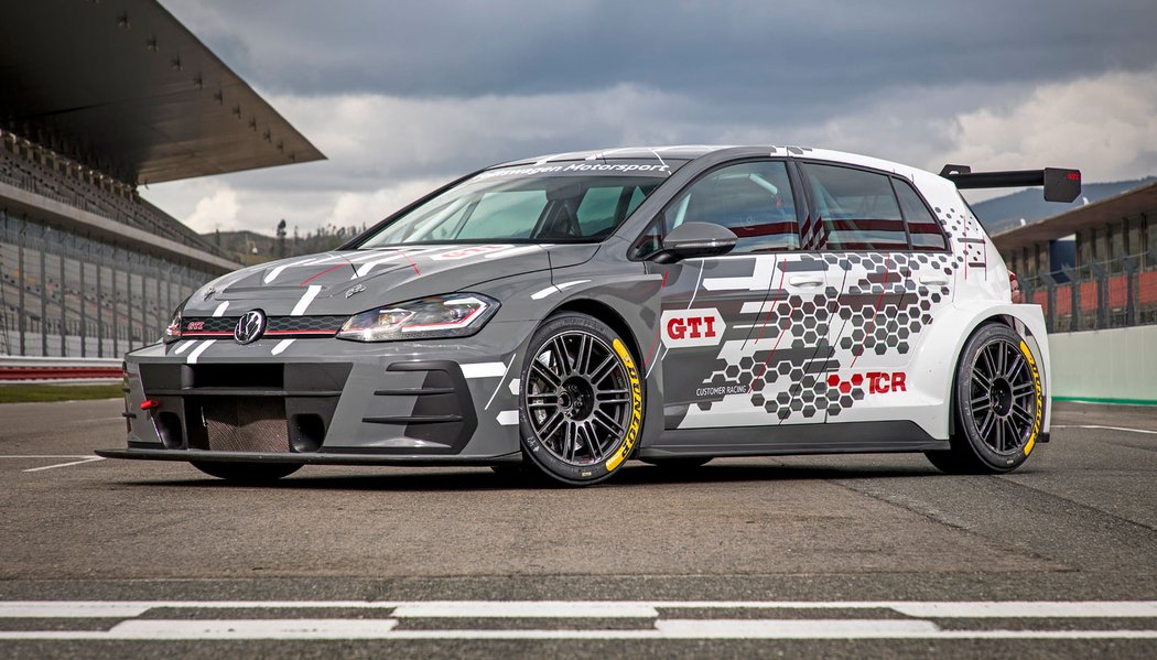 Volkswagen Golf GTI TCR Racecar