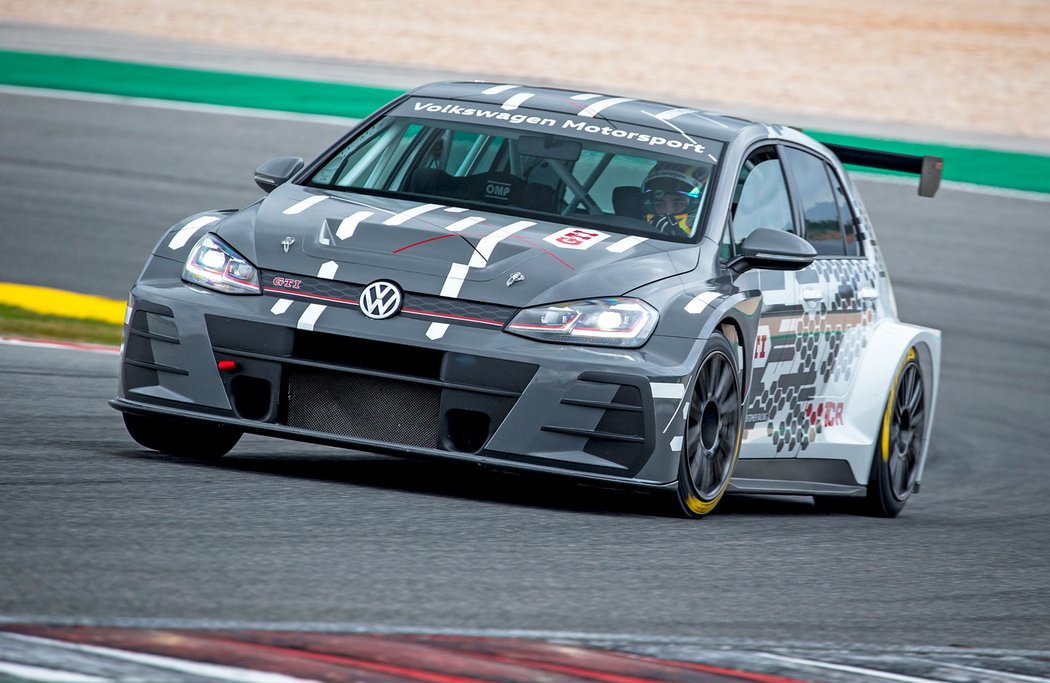 Volkswagen Golf GTI TCR Racecar