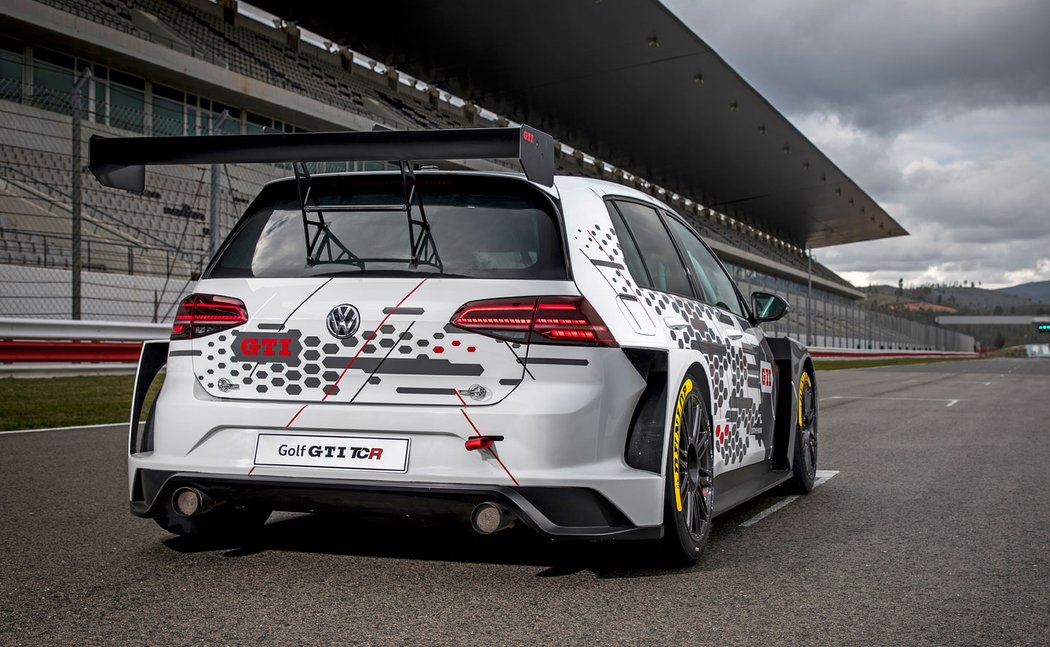 Volkswagen Golf GTI TCR Racecar