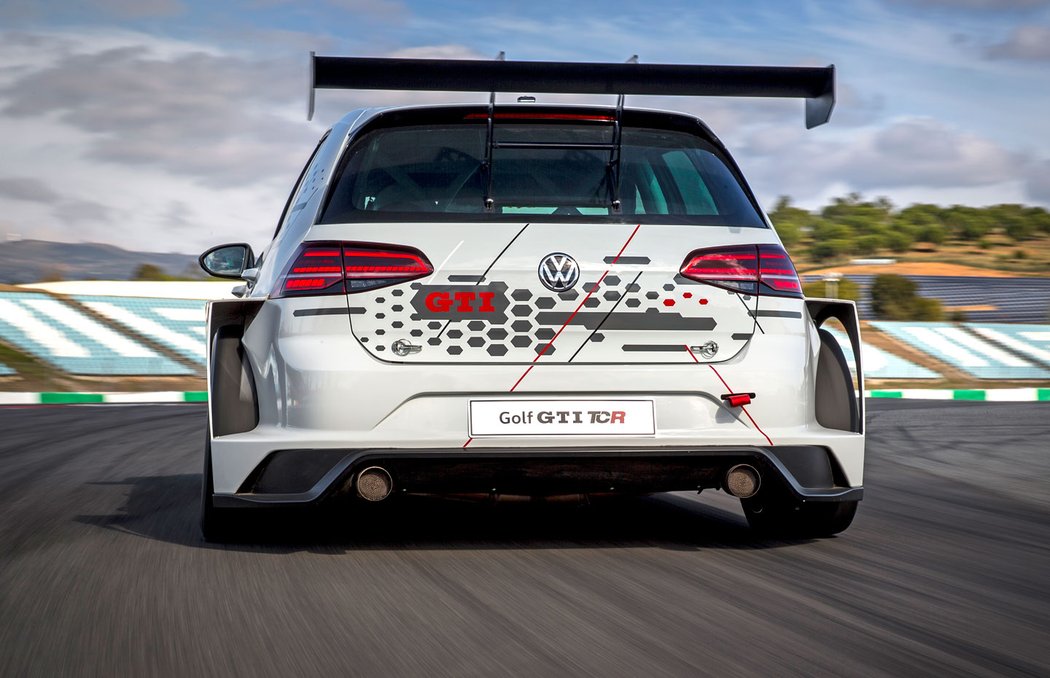 Volkswagen Golf GTI TCR Racecar