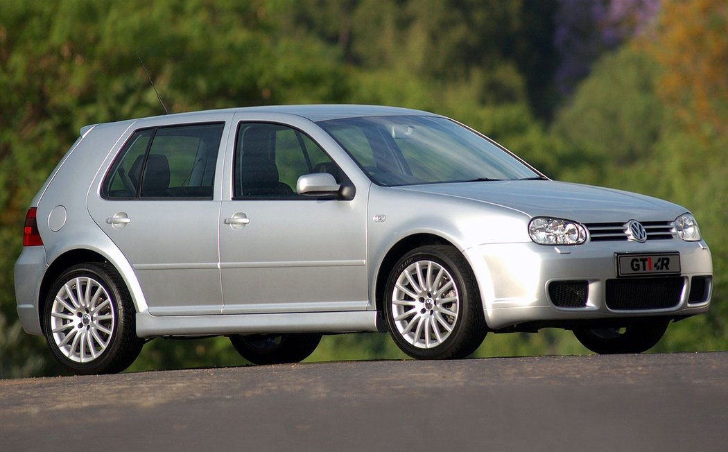 Volkswagen Golf GTI (2003)