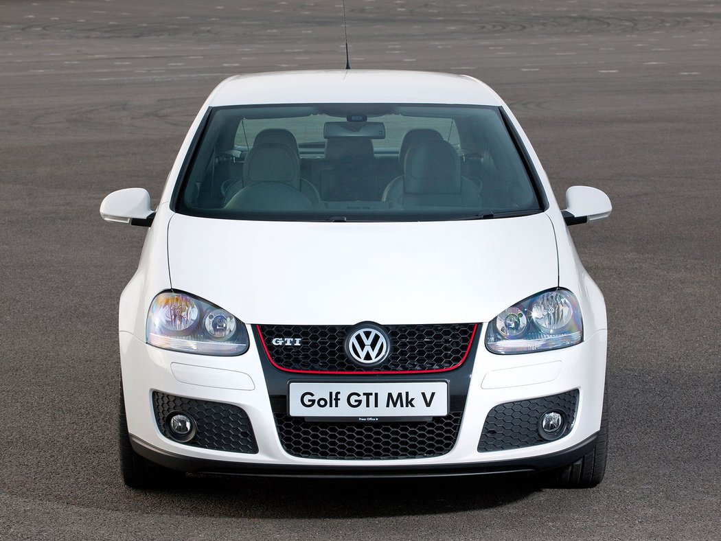 Volkswagen Golf GTI (2004)