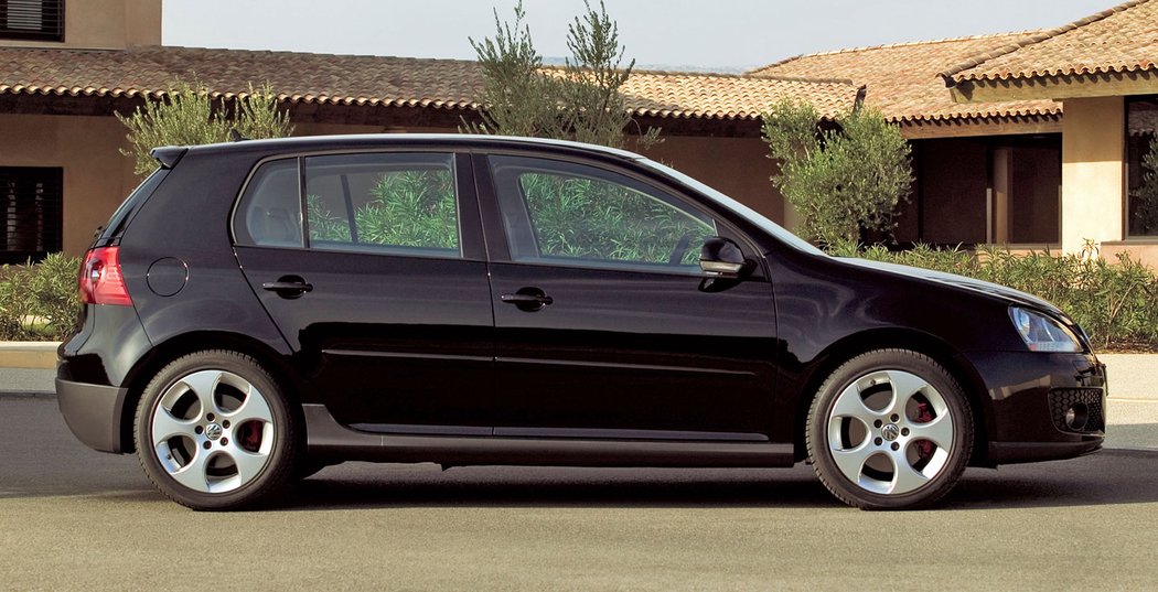 Volkswagen Golf GTI (2004)