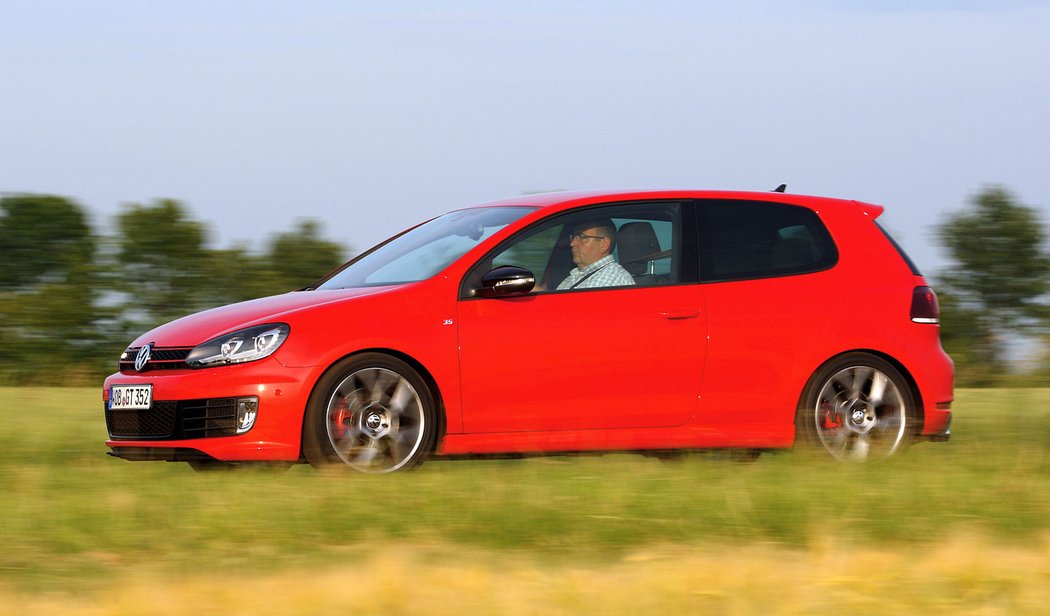 Volkswagen Golf GTI (2011)