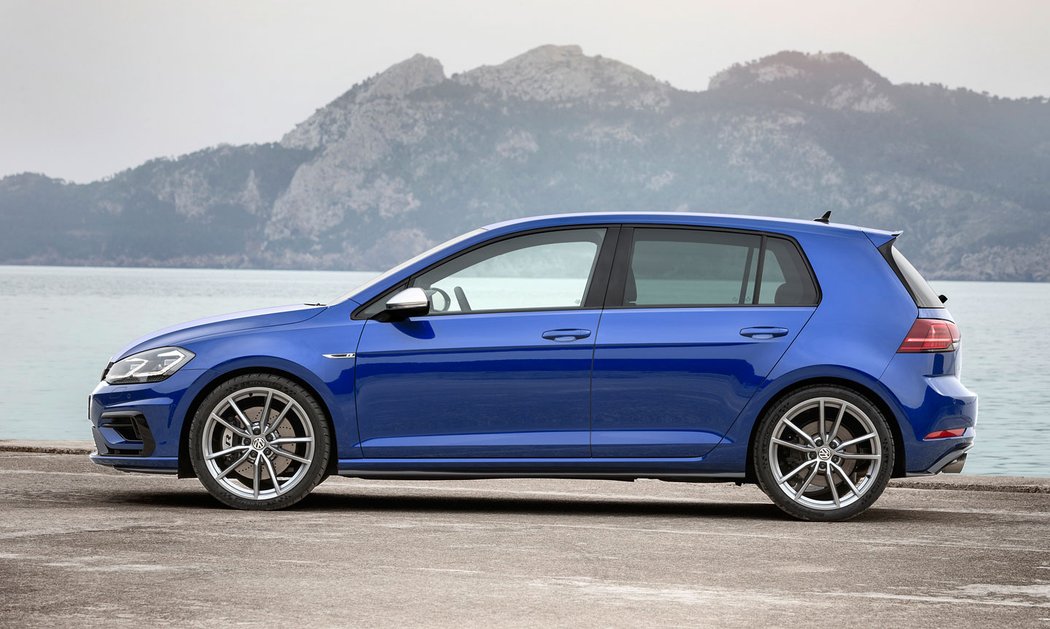 Volkswagen Golf R (2017)