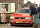 Video: Babička prodává Volkswagen Golf
