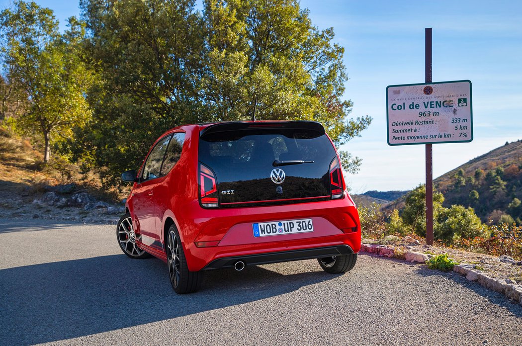 Volkswagen up! GTI