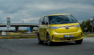 Volkswagen kvůli poklesu poptávky a dotací omezí výrobu dvou modelů elektromobilů