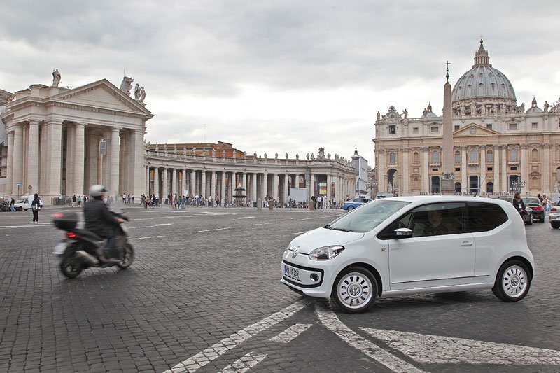 VW Up! - fotografie z Říma