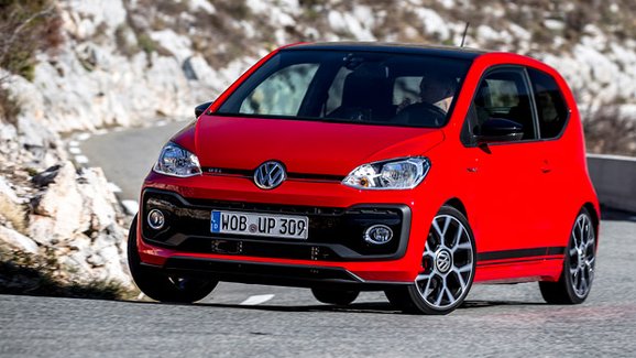 TEST Poprvé za volantem VW Up! GTI. Oživí zájem mladých o řízení? Doufejme!