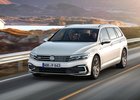 Omlazený hybrid VW Passat GTE: Dostal větší baterii a slibuje delší dojezd