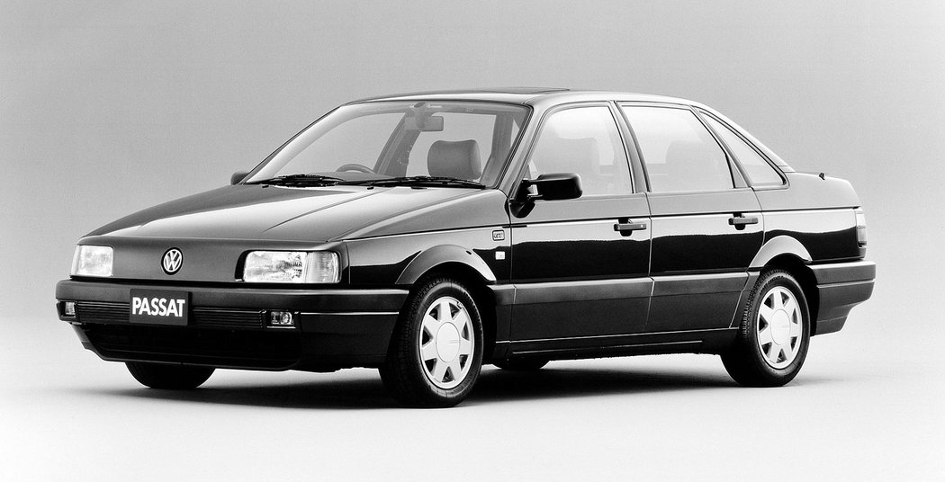 Volkswagen Passat GT B3 Japonsko (1990)