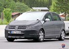 Spy Photos: Volkswagen chystá facelift pro Golf Plus