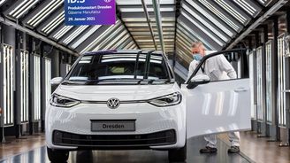 Volkswagen loni kvůli covidu vydělal meziročně o polovinu méně. Letos už čeká oživení tržeb
