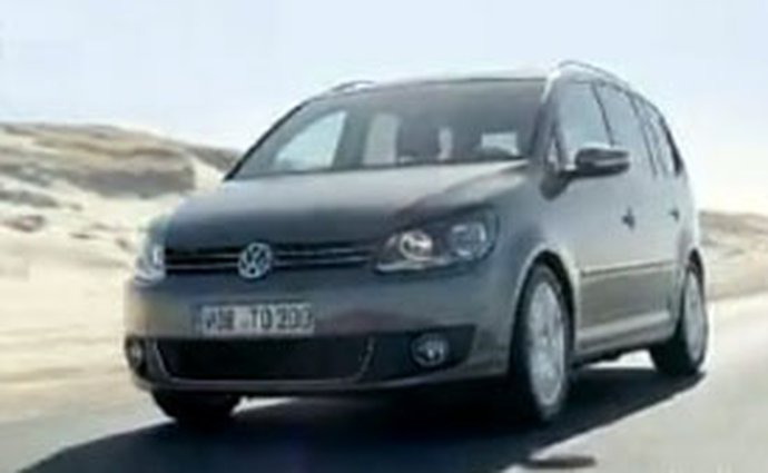 Video: Volkswagen Touran – Modernizované MPV v pohybu