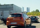 VW stahuje televizní reklamu na Polo, která běží i u nás. Prý zveličuje bezpečnostní asistenty