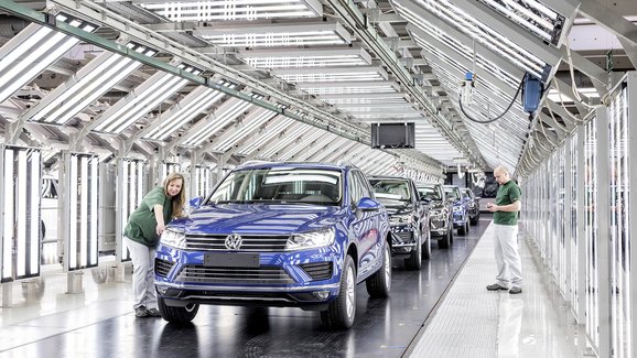 Volkswagen na Slovensku zvýšil výrobu, bude ale propouštět
