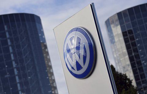 Začal soud s Volkswagenem. Akcionáři chtějí 231 miliard odškodného za skandál s emisemi