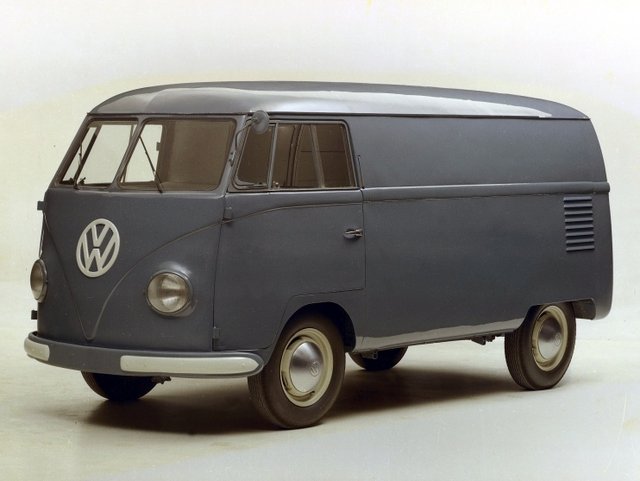 70 let Volkswagenu Transporter