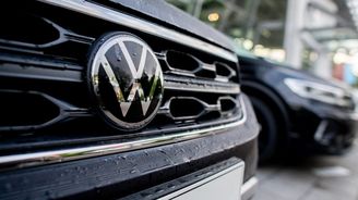 Marže z prodeje škodovek i volkswagenů spadly na dno. Slevy patrně hned tak nezmizí Marže z prodeje škodovek i volkswagenů spadly na dno. Slevy patrně hned tak nezmizí