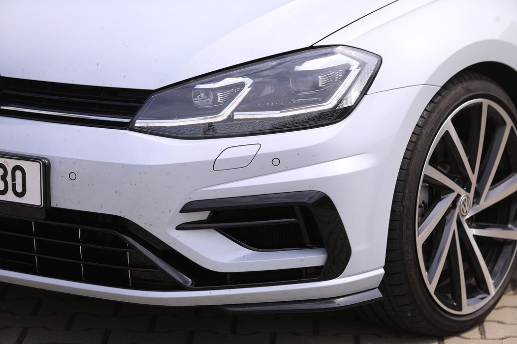 Volkswagen Golf R Performance