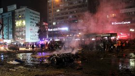 Ankarou v neděli otřásl výbuch.