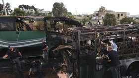 Teroristé odpálili autobus v Jeruzalémě: Na místě je nejméně 16 zraněných