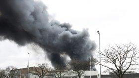 V Dortmundu vybuchla chemická továrna, 2 lidé byli vážně zranění