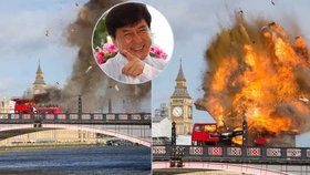 Poblíž Big Benu explodoval autobus! Naštěstí to byli jen filmaři... Jackie Chan natáčí nový film.