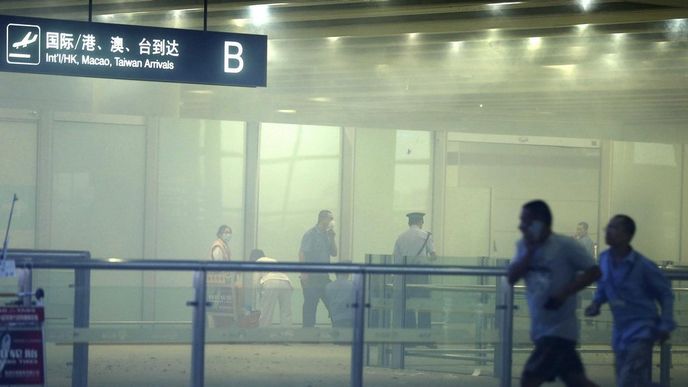 Výbuch na letišti v Pekingu Výbuch na letišti v Pekingu