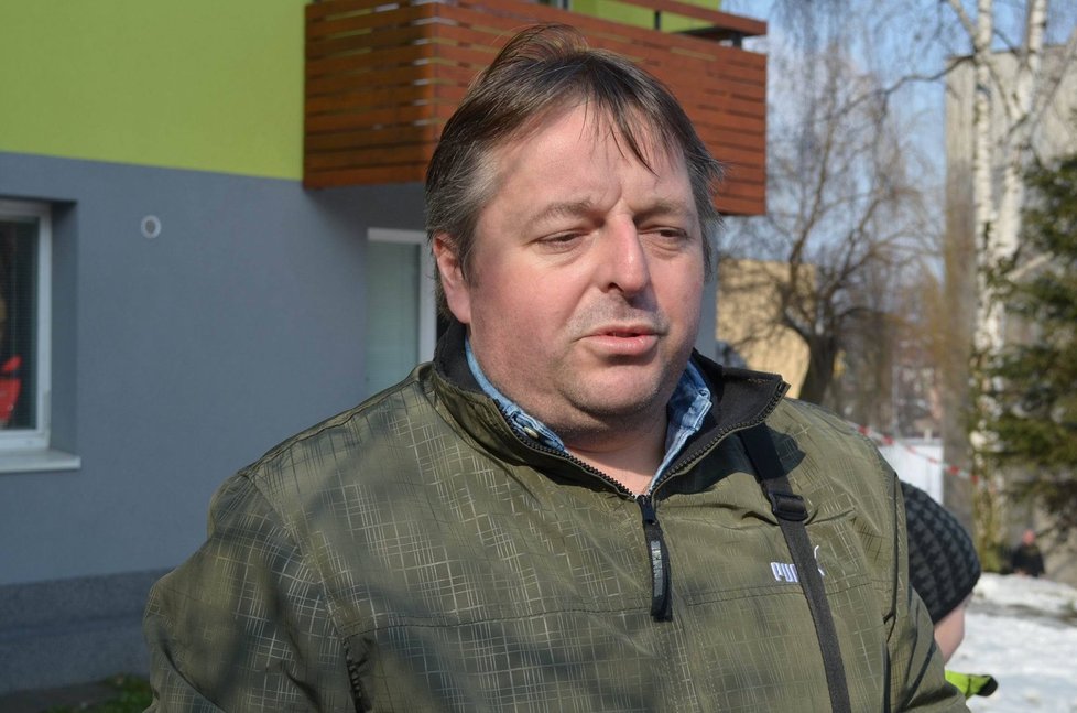 Jiří Mikeska (41) myslí, že za výbuchem stojí problémový soused.