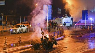 Výbuch v Istanbulu zabil nejméně 13 lidí  