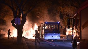 Minimálně 28 mrtvých a 61 zraněných si vyžádal výbuch v Ankaře