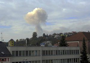 Výbuch zničil 16. října dopoledne muniční sklad ve Vrběticích, což je část obce Vlachovice na Zlínsku.
