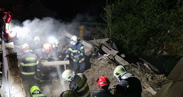 Výbuch zničil rodinný dům na Znojemsku: V troskách zemřel muž (†25)!