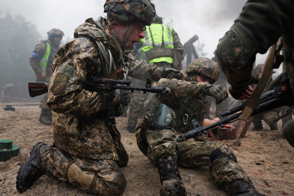 Psychologický výcvik ukrajinských vojáků (11. 3. 2023).