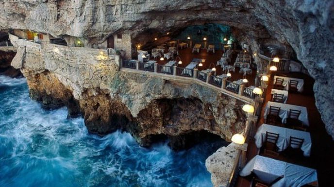 Ristorante Grotta Palazzese - Puglia, Itálie