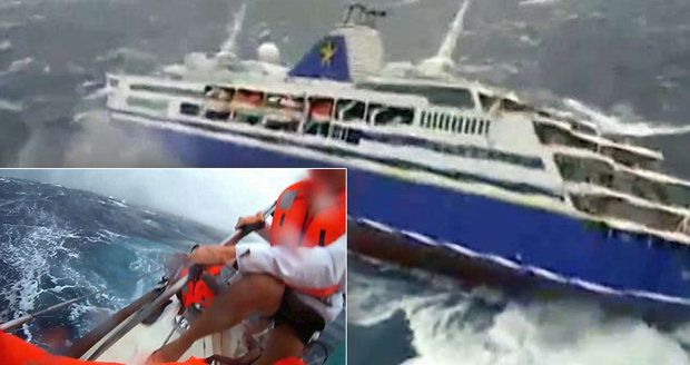 Boj o přežití uprostřed nelítostného moře: Pasažéry na lodi ohrožovaly 10metrové vlny