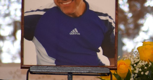 Stanislav K. Stanislav K.