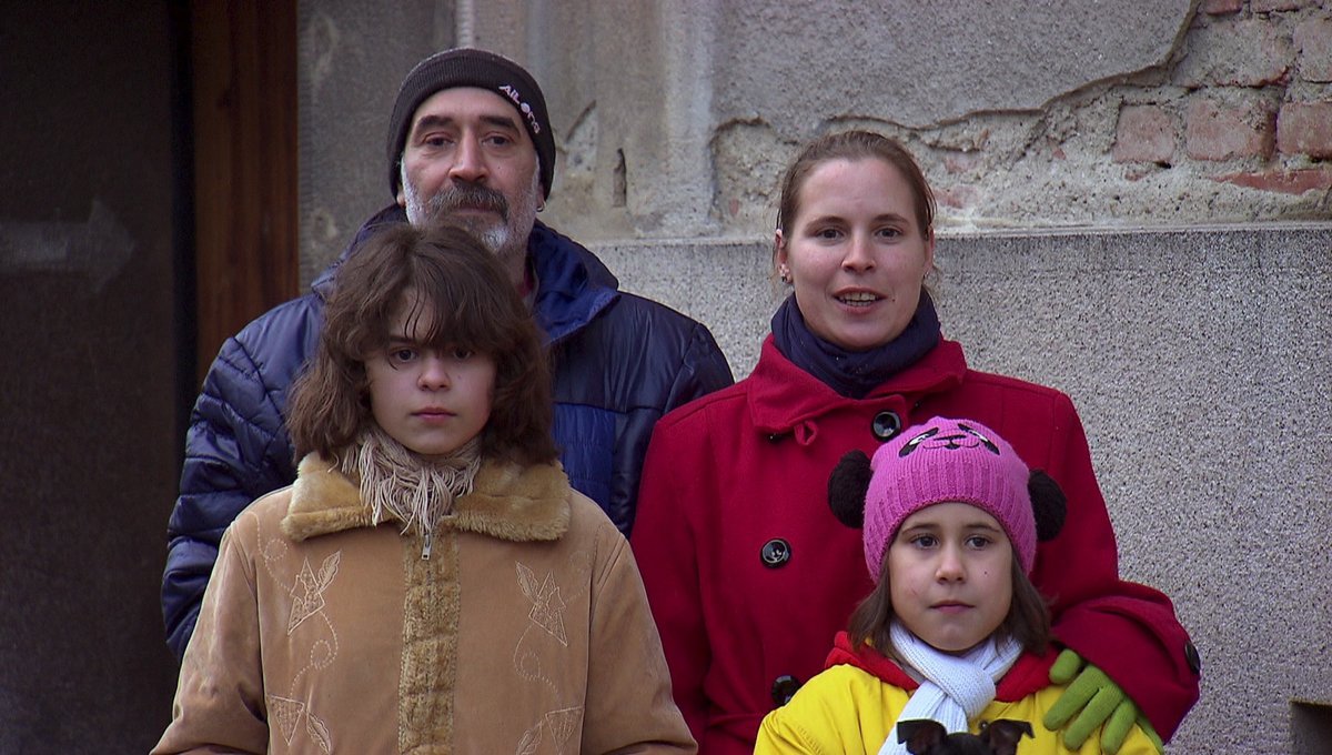 Se svým partnerem Josefem a dcerami Isabelou a Nelou.