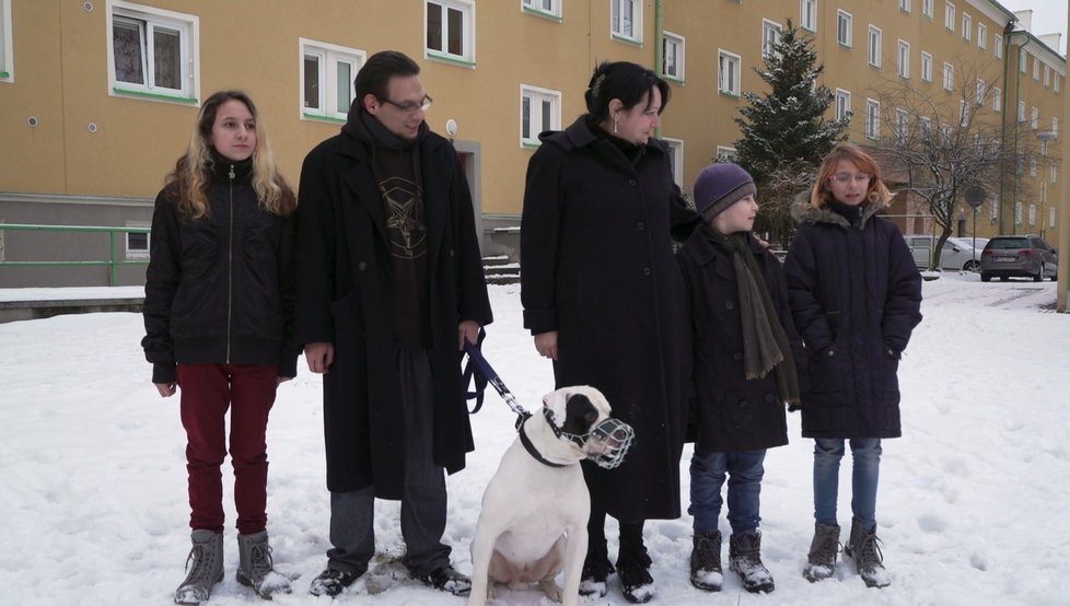 Tohle ve Výměně manželek ještě nebylo: Dvanáctiletá dcera vládne rodině!