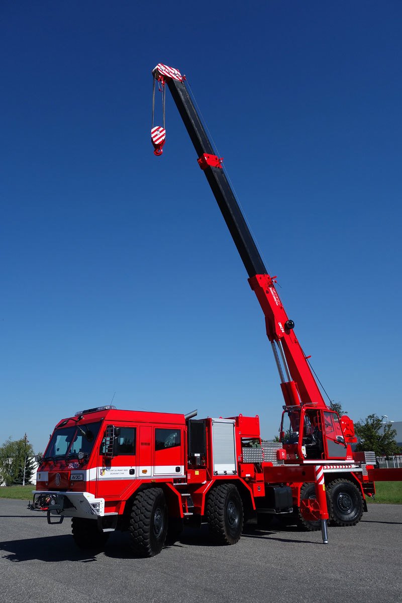 Vyprošťovací autojeřáb AV30.1 - TATRA 815-7