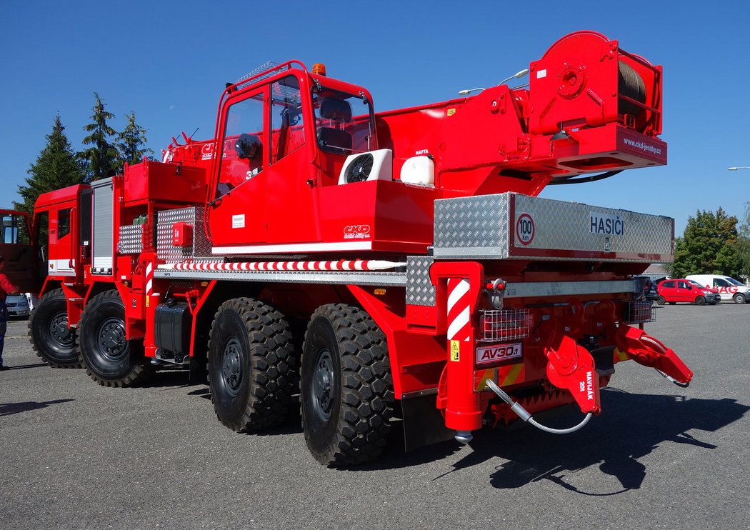 Vyprošťovací autojeřáb AV30.1 - TATRA 815-7